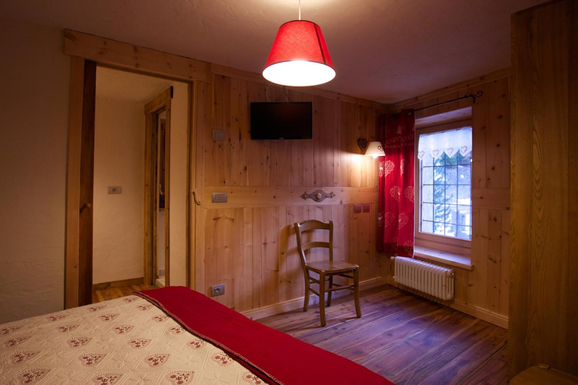 Maison Peroulaz Charvensod Kamer foto