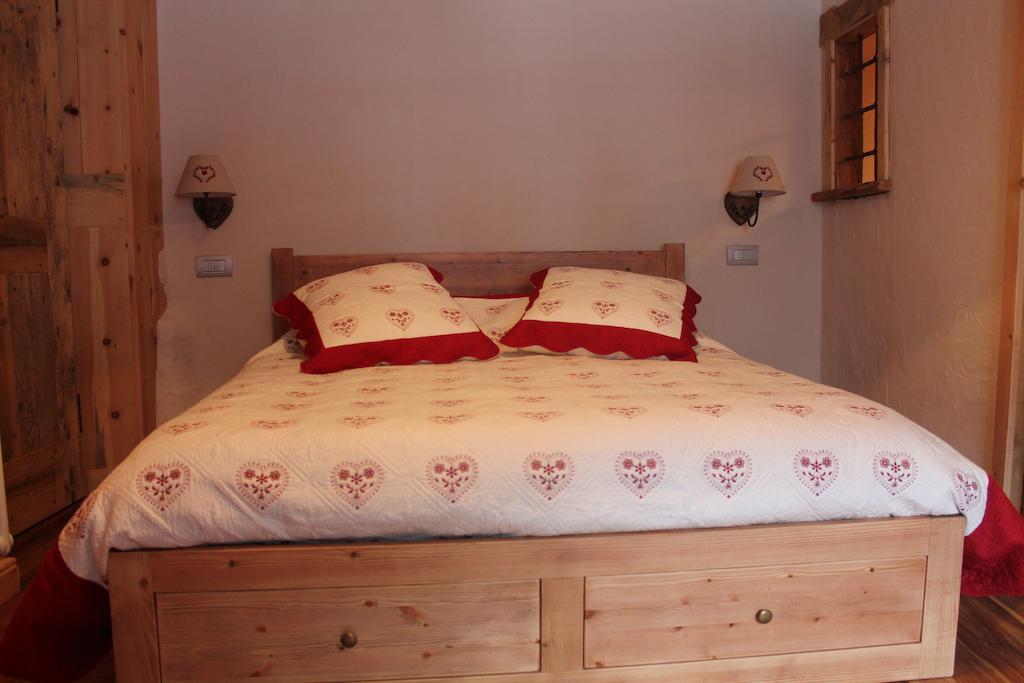 Maison Peroulaz Charvensod Kamer foto