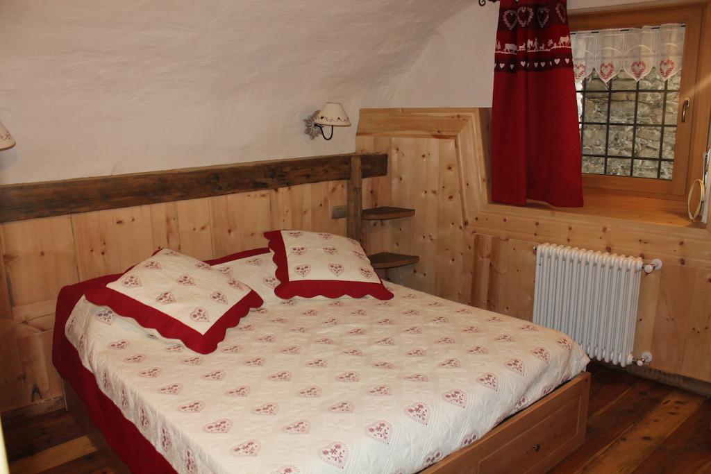 Maison Peroulaz Charvensod Kamer foto